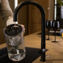 Dzbanek filtrujący szklany Wessper D2 Borosilicate, 3 l, czarny