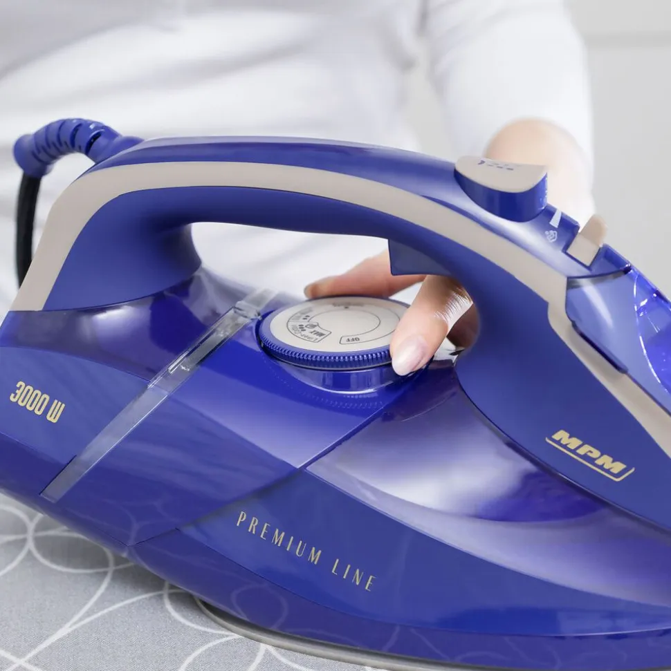 Żelazko parowe ze stopą ceramiczną MPM MZE-24/G, 40 g/min, 3000 W