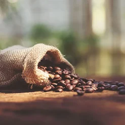 Kawa ziarnista Noble Espresso, 250 g, intensywność 4/5