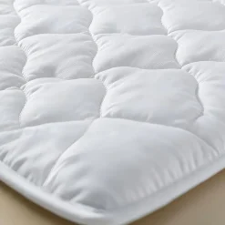 Kołdra 140 x 200 cm Lunesse Bamboo Tencel, biała