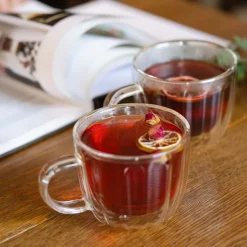 Komplet 2 filiżanek termicznych Vialli Design Tulip, 250 ml, z podwójną ścianką