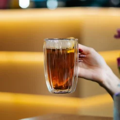 Komplet 2 szklanek termicznych wysokich z uchem Vialli Design Tulip, 350 ml, z podwójną ścianką
