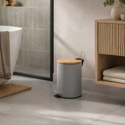 Kosz na śmieci Altom Design, 3 l, z bambusową pokrywką i pedałem, szary