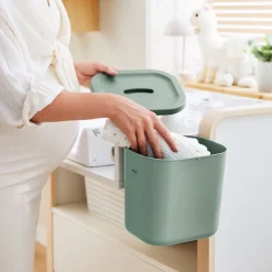 Kosz na pieluchy Rotho Kayo, 6 l, szałwiowy