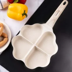 Patelnia aluminiowa Klausberg, 4 serca do placków, beżowa