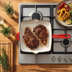 Patelnia grillowa 26 cm MG Home, żeliwna, kremowo-czerwona
