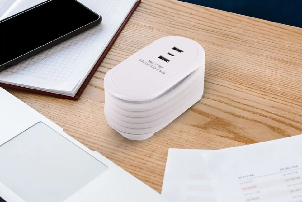 Przedłużacz kostka Hykker, 1 gniazdo, 2 x USB-A, 1 x USB-C