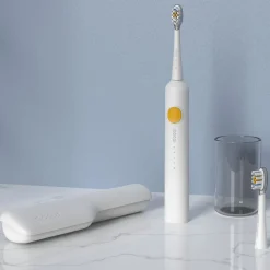 Szczoteczka soniczna Soocas Aura PT1, 4 końcówki i etui, biała