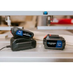 Szybka ładowarka Blaupunkt BP1824, 18 V