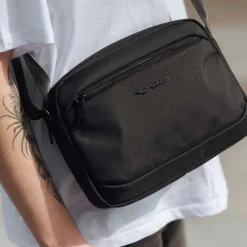 Torba męska crossbody Wings Brant BRT01, 28 x 9 x 21 cm, 5 l, czarna
