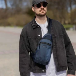 Torba męska crossbody Wings Brant BRT03, 17 x 6 x 35 cm, 3 l, granatowa