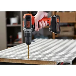 Wiertarka udarowa Black+Decker, z zestawem akcesoriów, 18 V