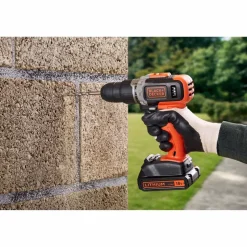 Wiertarko-wkrętarka Black+Decker, 18 V, 10 akcesoriów, torba